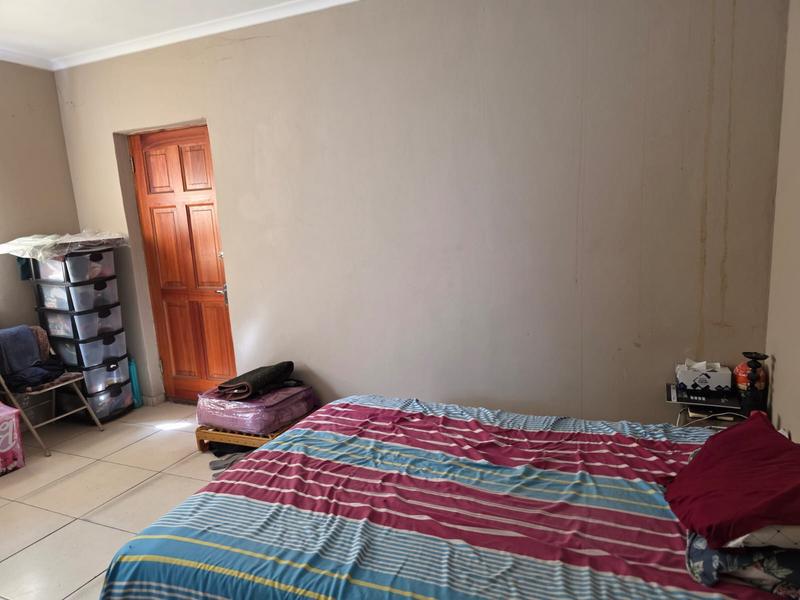 5 Bedroom Property for Sale in Kensington Western Cape